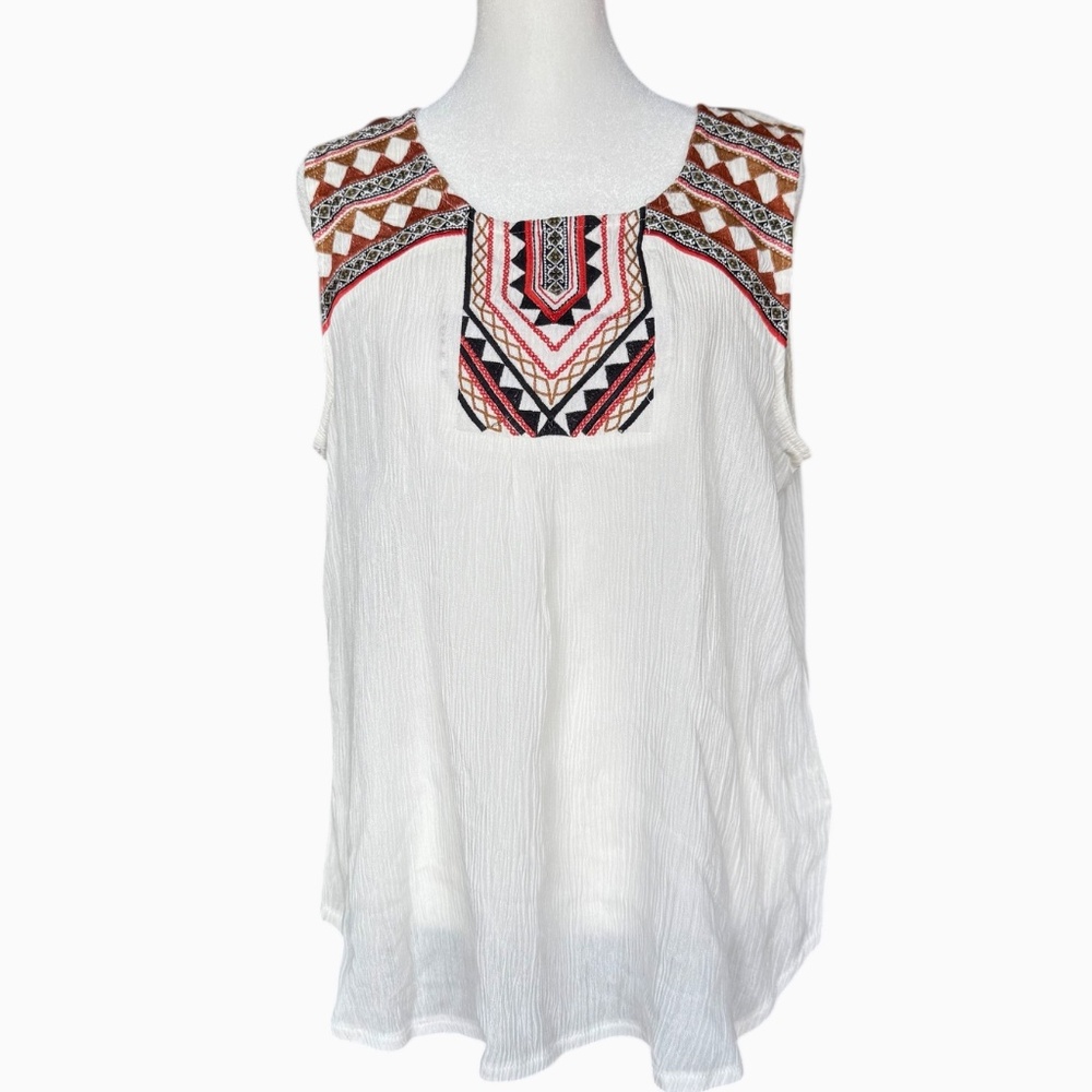 NWT Alya Western Sleeveless Blouse Sz M‎